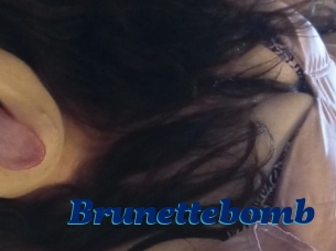 Brunettebomb