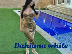 Dahiana_white