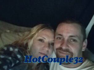 HotCouple32