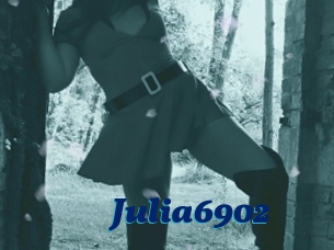 Julia6902