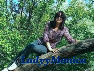 LadyyMonica