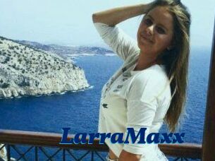 LarraMaxx
