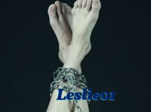 Leslie01