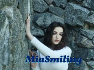 MiaSmiling