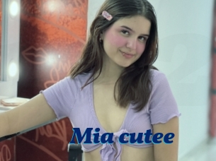 Mia_cutee