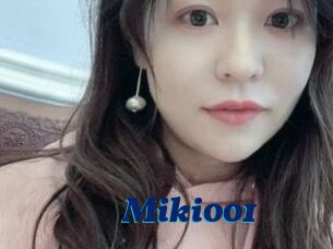 Miki001