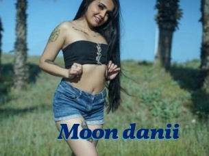 Moon_danii