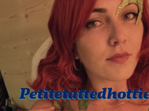 Petitetattedhottie