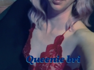 Queenie_bri