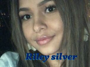 Riley_silver