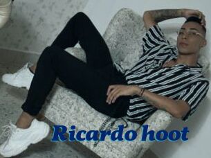 Ricardo_hoot