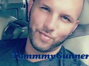 TommmyGunner