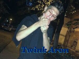 Twink_Aron